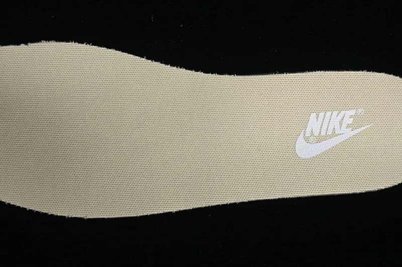 All categories Nk SB Dunk series Nk SB Dunk Low low-top sneakers Nk Dunk Low Year of the Dragon limited edition Yinlong silk patch SB strap low-top casual sneakers DV0833-100
